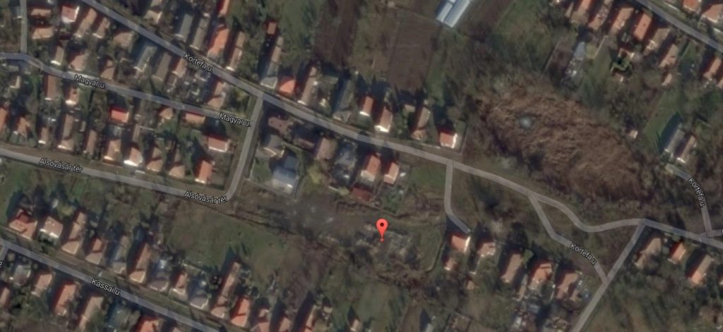 A műholdról is látható sitthegy. / Fotó: Google Maps