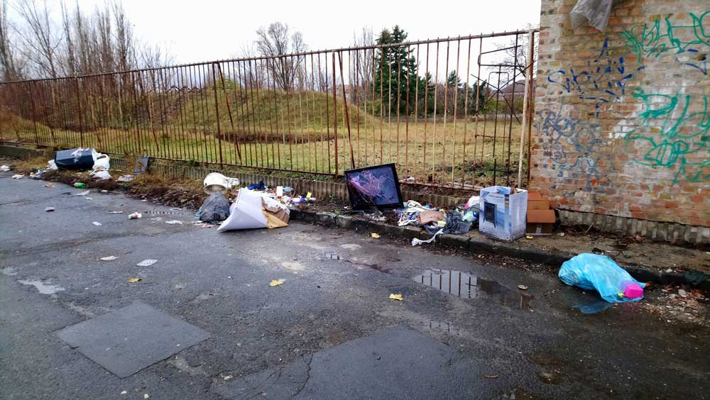 E-hulladék Bosnyák utca hulladéklerakatra Zuglóban