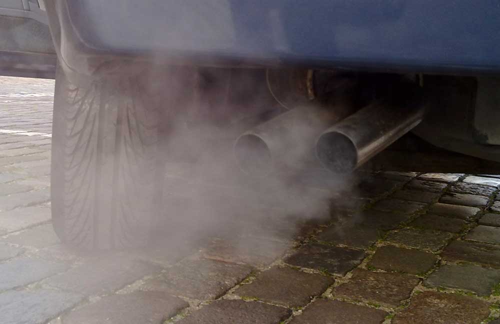 A régi diesel autók (de az újak is) komoly légszennyezést okoznak hazánk levegőjének.